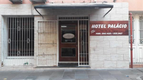 Отель Hotel Palácio - Próx ao Hospital Santa Casa  Порту-Алегри